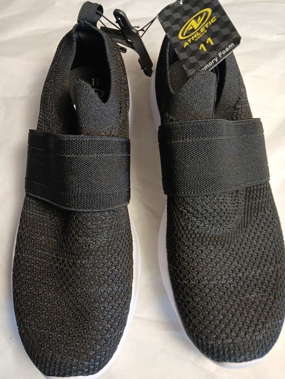 Athletic Works Men's Black Knit Upper Low Top Slip-on Athletic Sneakers: 11 NWT